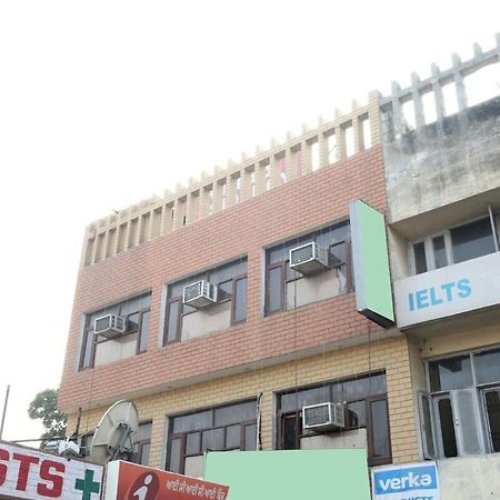 The Kings Residency Hotel Mohali Buitenkant foto