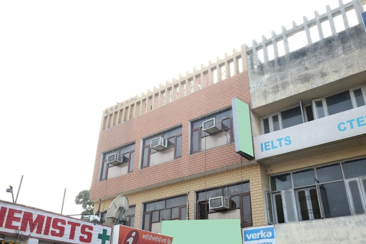 The Kings Residency Hotel Mohali Buitenkant foto